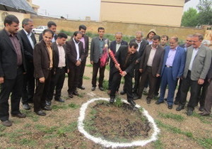 کلنگ زنی یک باب مدرسه در فارسان