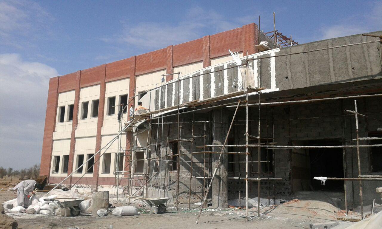 بیمارستان 7طبقه در جیرفت