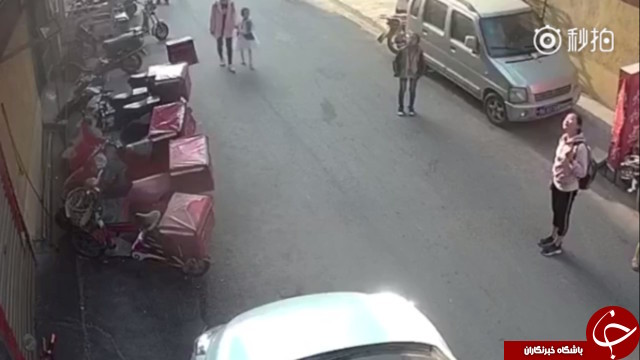 تلاش ستودنی دختر نوجوان برای نجات جان کودک 2 ساله + تصاویر