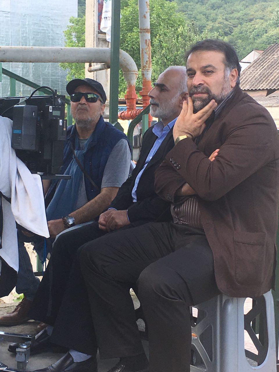 بازديد مديران سيما از روند توليد سريال «پايتخت 5»/ «پايتخت 5» از شيرگاه تا ساري و ...