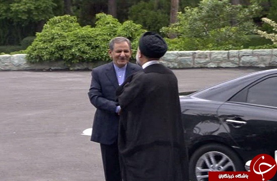 جهانگیری برای حضور در سومین مناظره وارد صدا و سیما شد+ تصویر