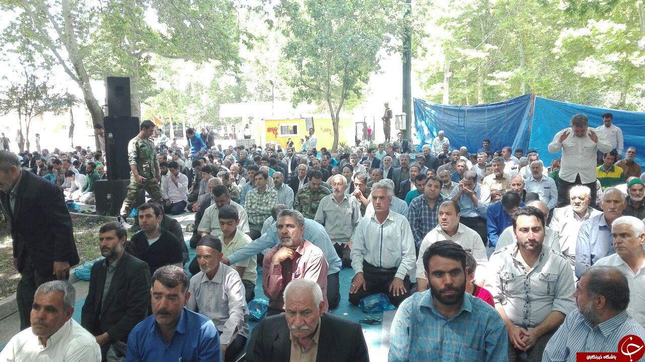 اقامه نماز جمعه در کنار مزار شهدای گمنام + تصاویر