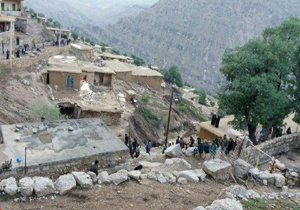 سفر نماینده ولی فقیه در چهارمحال و بختیاری به بخش مُنج