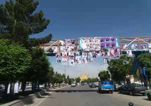 بازار داغ تبلغات انتخاباتی در اسلام‌آبادغرب + تصاویر