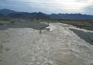طغیان رودخانه ها و انسداد چند مسیر در جنوب سیستان و بلوچستان