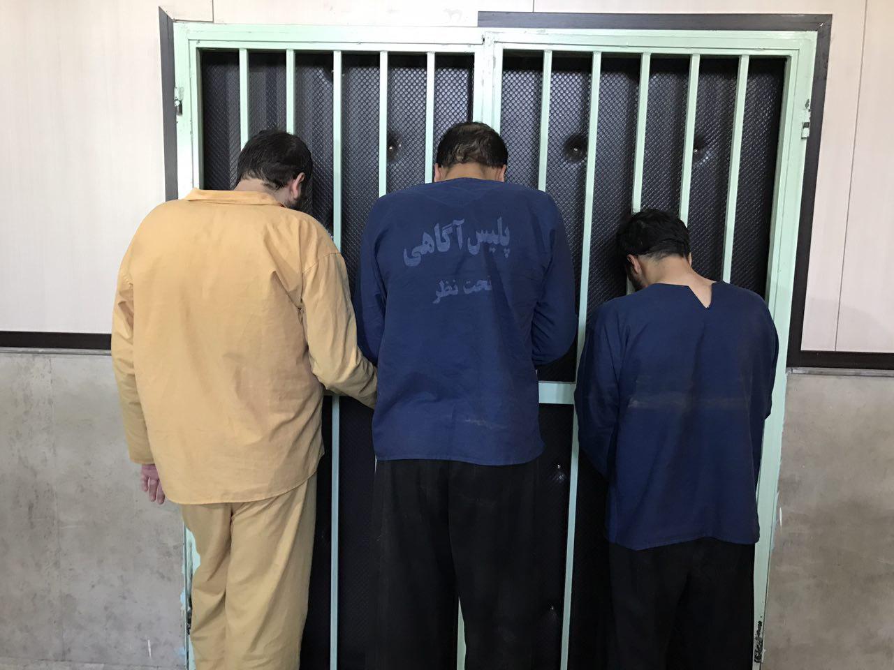 رویای زندگی دراروپا با سرکیسه کردن گردشگران خارجی