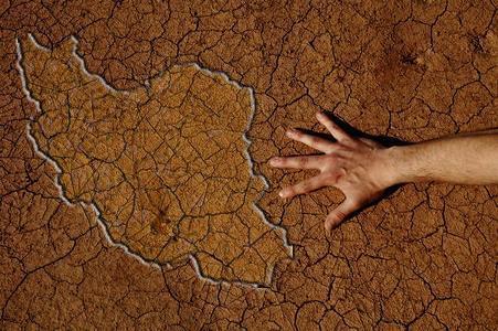 منابع طبیعی به یغما می‌رود، ستاد مبارزه با قاچاق انکار می‌کند/ قاچاق خاک به واقعیت تبدیل شد+سند
