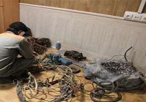 سارق حرفه ای سیم و کابل دردام پلیس