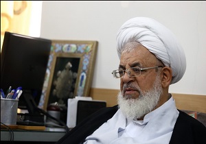 برخی آرمان‌های والای انقلاب اسلامی و حضرت امام (ره) در حال زیر پاگذاشتن است