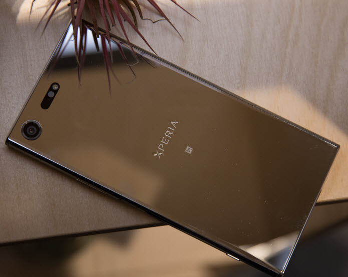رخ نمایی دوربین اکسپریا XZ سونی در برابر رقبا+ فیلم