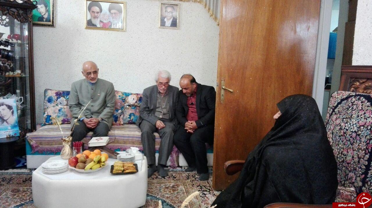دیدار میرسلیم با خانواده شهدا و حضور در گلزار شهدای کرمان + تصاویر
