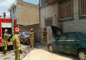 مهار آتش سوزی خودرو در خيابان رودكی ساری