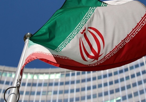 المانیتور: آمریکا ممکن است طی روزهای آینده تعلیق تحریم‌های ایران را تمدید کند