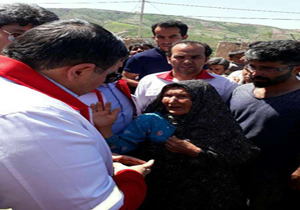 بازدید رئیس سازمان جمعیت هلال احمر از مناطق زلزله زده