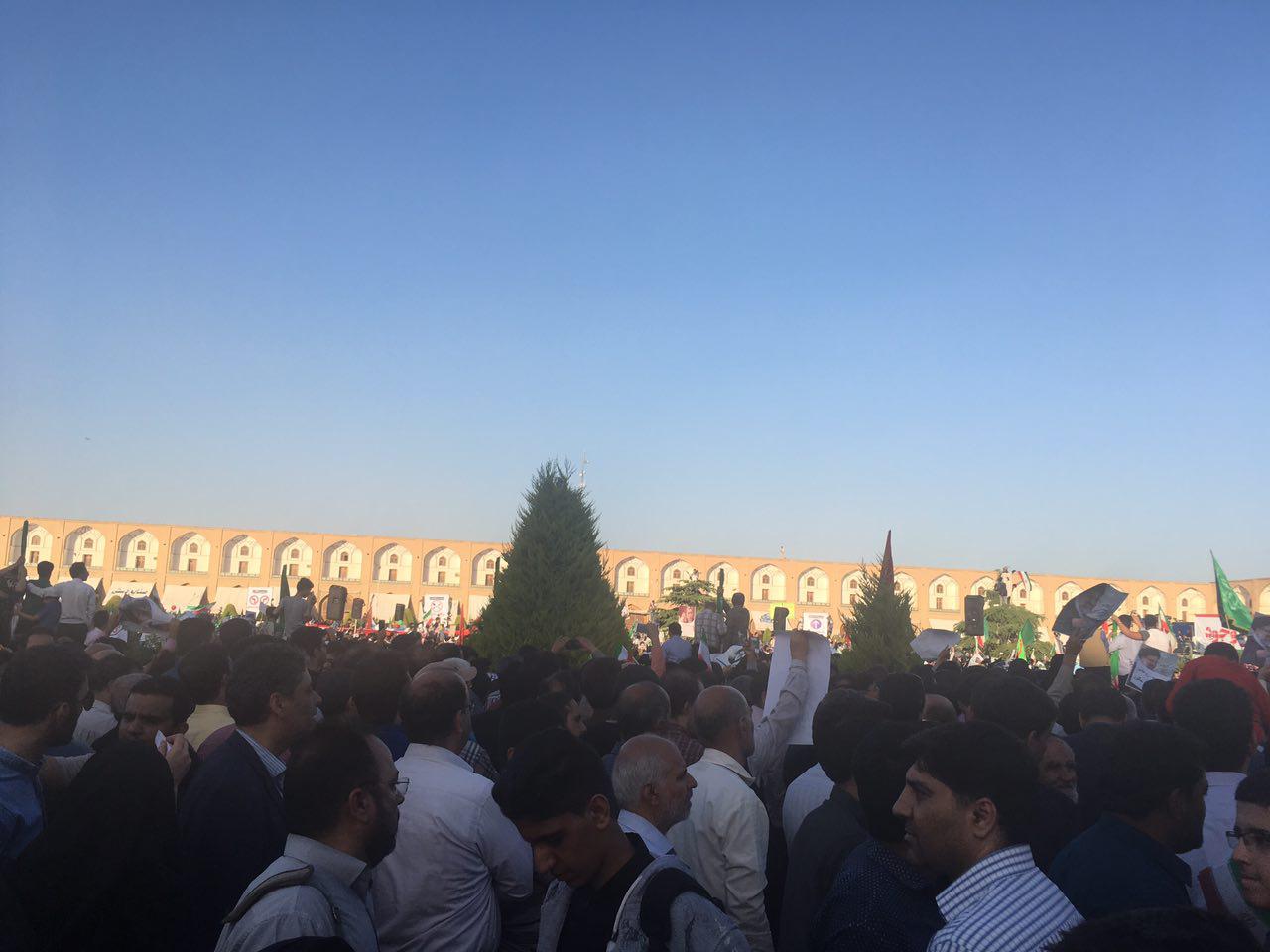 حجت الاسلام رییسی وارد اصفهان شد