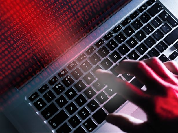 حمله به حساب توئیتر اعضای داعش با تصاویر مستهجن!