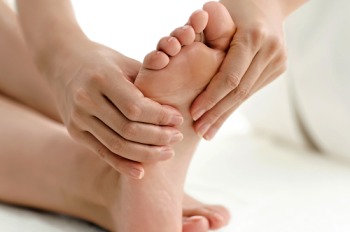 21 نقطه ماساژ روی پا برای بهبود سلامت 21 نقطه ماساژ روی پا برای بهبود سلامت