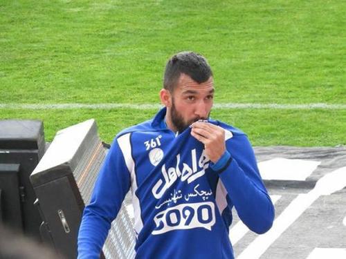 هافبک استقلال پيشنهاد پرسپوليسى ها را رد كرد