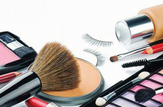 کدام لوازم آرایشی میکروب دارند؟