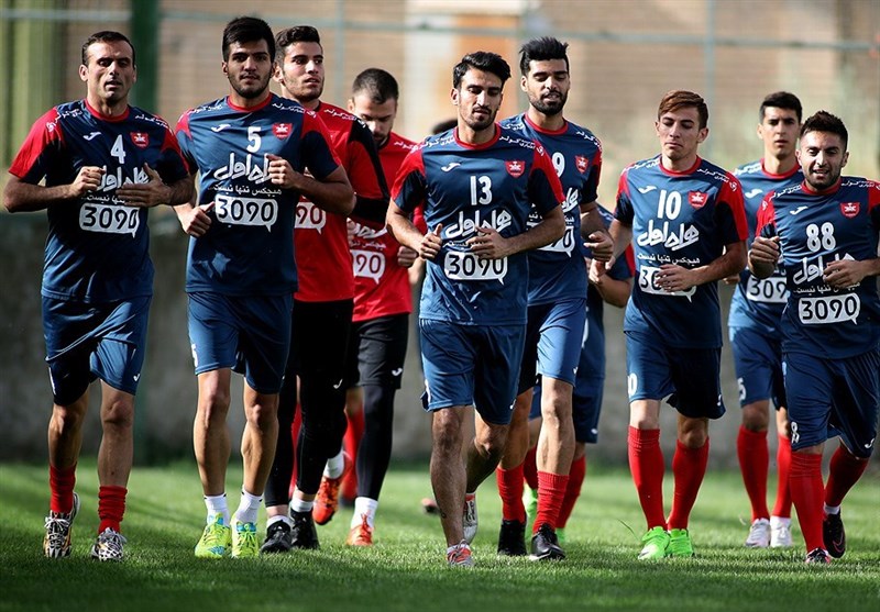 درگیری لفظی میان مسلمان و علیپور/ برخورد تند کریم باقری با مهاجم پرسپولیس