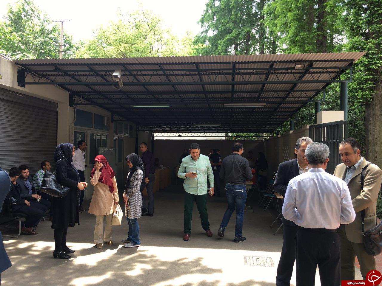 دوازدهمین دوره انتخابات ریاست&zwnj;جمهوری ایران در کشورهای مختلف / حضور پرشور ایرانیان پای صندوقهای رای + تصاویر