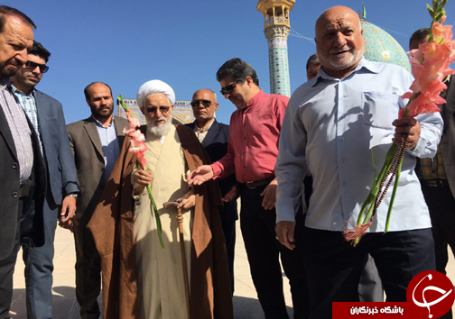 نماینده ولی فقیه در فارس رای خود را به صندوق انداخت + تصاویر