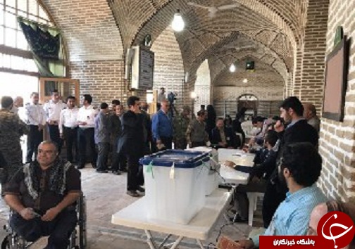 مردم در پای صندوق&zwnj;های رای