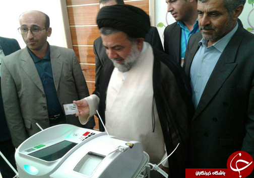 حضور شخصیتها در شعب اخذ رای +تصاویر
