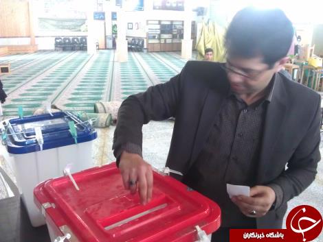 حضور حماسی گیلانیان از لحظه های ابتدایی انتخابات+تصاویر