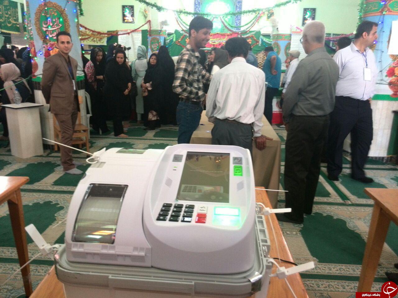 حضور پرشور بوشهری ها از نخستین لحظات انتخابات+تصاویر
