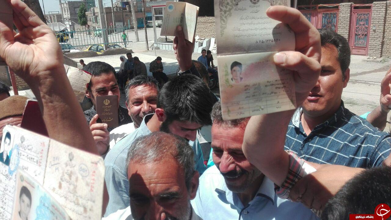 حماسه پرشور انتخابات در بوژمهران + تصاویر