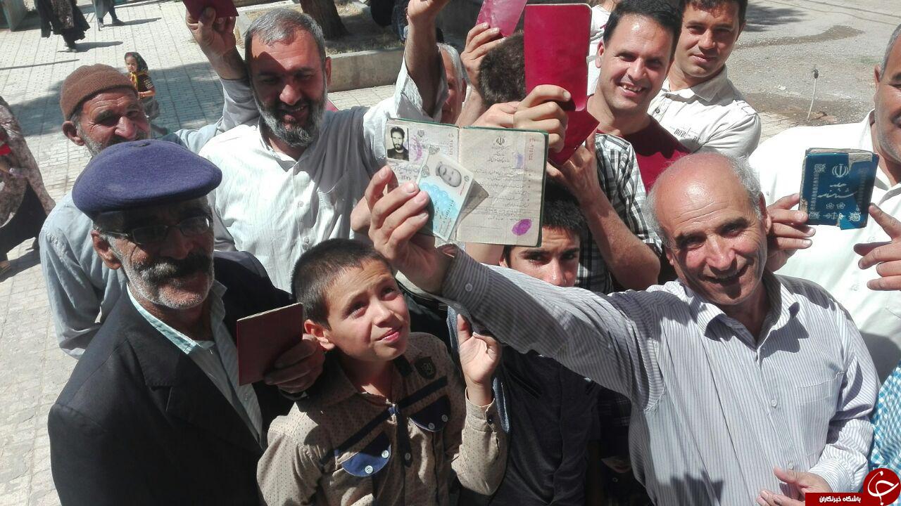 حماسه پرشور انتخابات در بوژمهران + تصاویر