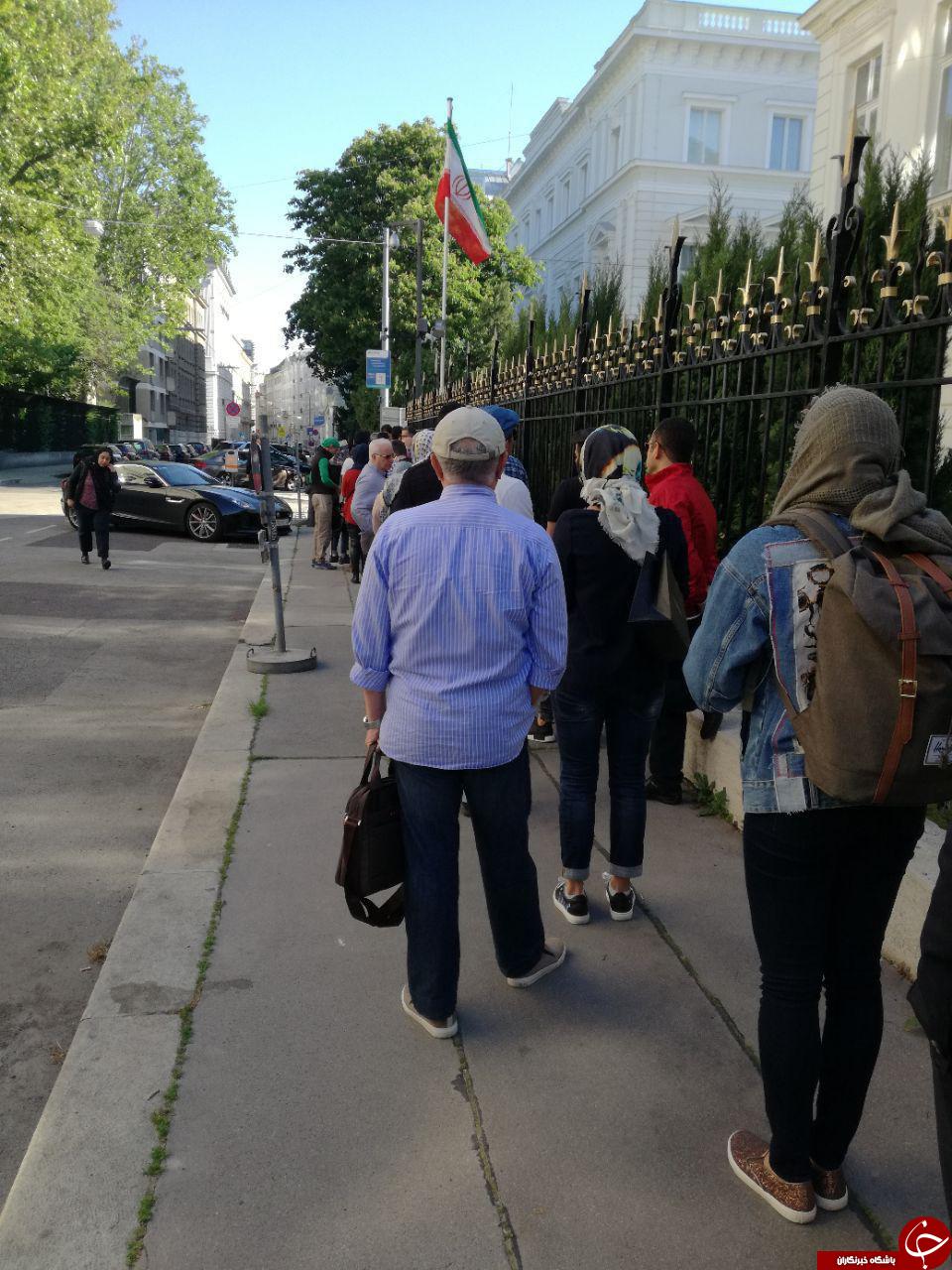 برگزاری دوازدهمین دوره انتخابات ریاست&zwnj;جمهوری ایران در کشورهای مختلف / حماسه ایرانیان در خارج از کشور + تصاویر