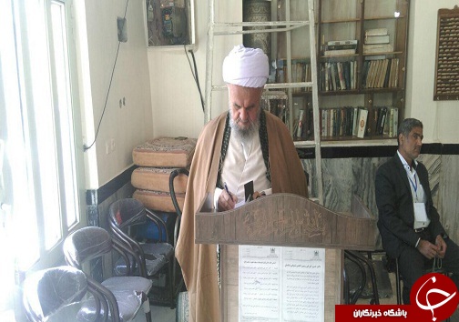 آیت&zwnj;الله علی اسلامی رأی خود را  به صندوق انداخت
