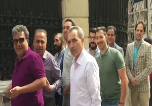 حضور گسترده ایرانیان مقیم ترکیه در مقابل کنسولگری ایران + فیلم