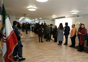 صف طولانی اخذ رای در سفارت ایران در "استکهلم"