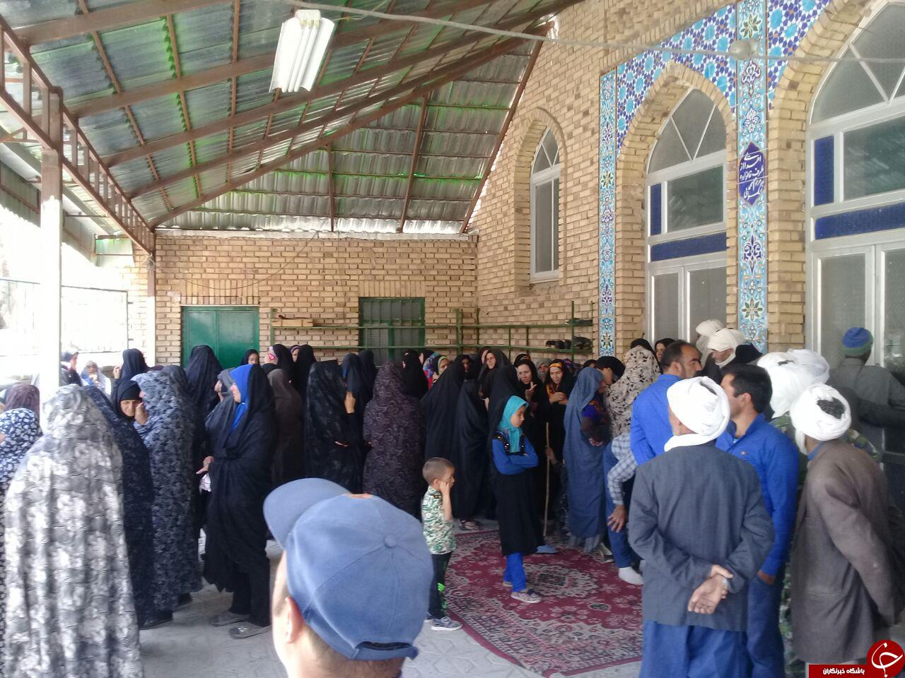 حضور پرشور ساکنین خاشن در روز انتخابات + تصاویر