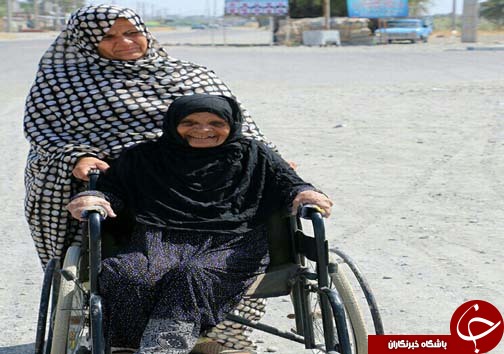 مادربزرگ 103 ساله رای خود را به صندوق انداخت