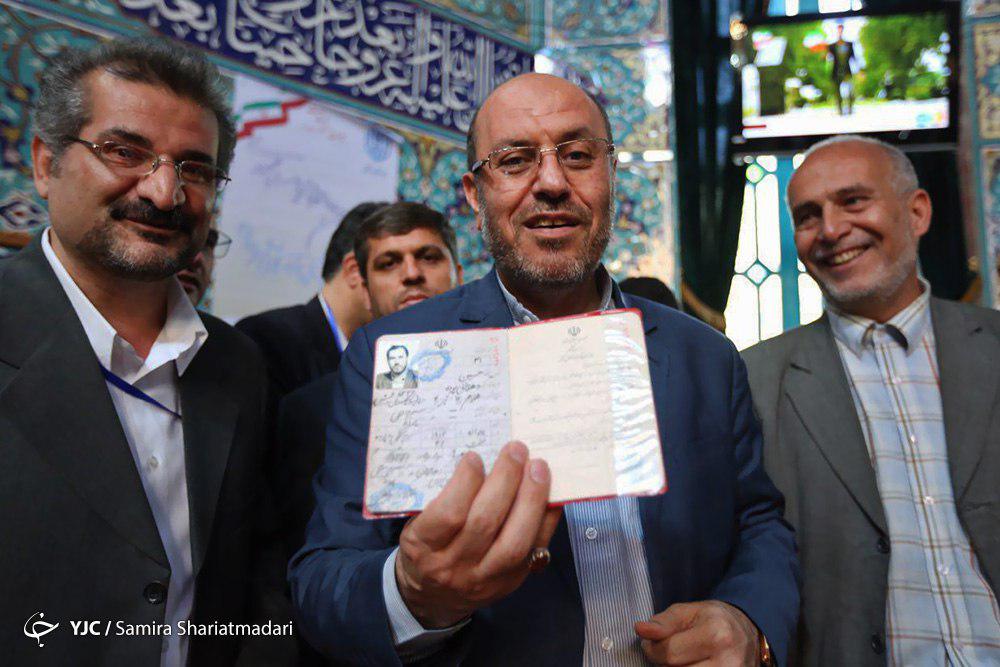 کدام شخصیتهای سیاسی در انتخابات شرکت کردند+ تصاویر کدام شخصیتهای سیاسی در انتخابات شرکت کردند+ تصاویر