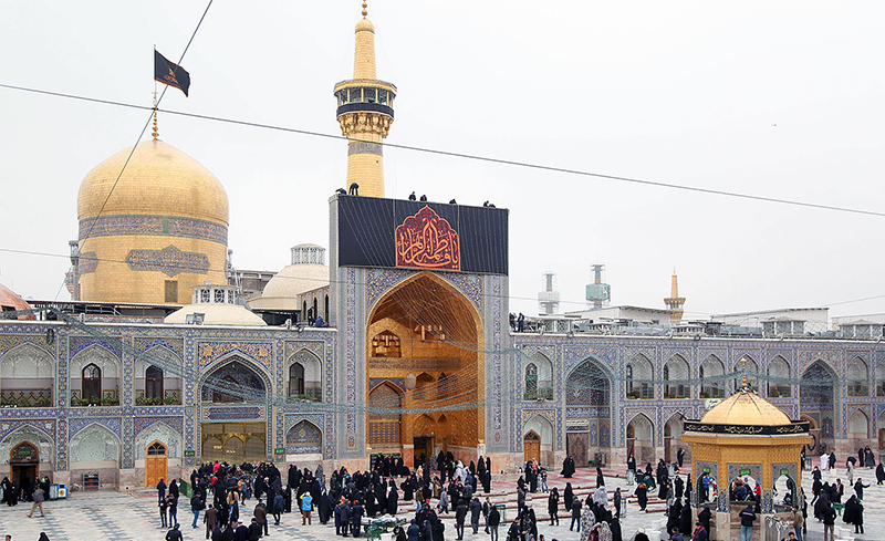 حرم مطهر رضوی در سوگ پدرِامام رضا (ع) سیاه پوش شد