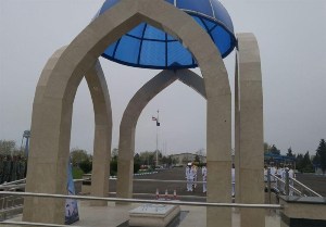 رونمایی از یادمان شهید گمنام در انزلی