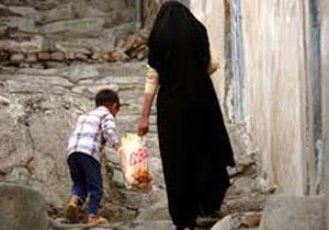زندگی بخور و نمیر ۲/۵ میلیون زن سرپرست خانوار