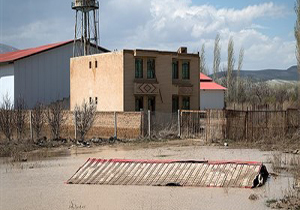 بازسازی مدرسه تخریب شده روستای پی قلعه اشنویه