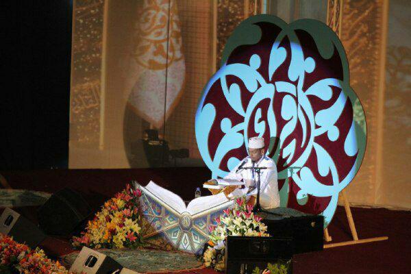 حافظ قرآن پاکستانی: خواندن قرآن به من آرامش می‌دهد