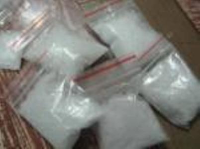 دستگيری 3 سوداگر مرگ با 6كيلوگرم شيشه و مرفين