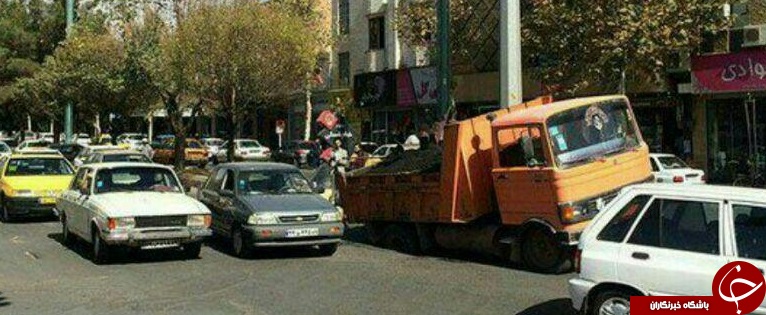 فرو رفتن خاور در چهارراه عدل + تصاویر