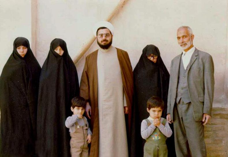 خواندنی های زندگی &laquo;حسن روحانی&raquo;؛ از دوران طلبگی تا شیخ ممنوع المنبر