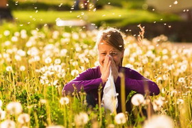 ۵ ماده غذایی بسیار مفید برای مبتلایان به آلرژی بهاره