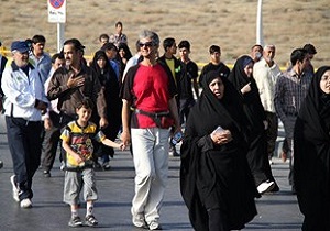 برگزاری همایش پیاده‌روی با خانواده در اردبیل