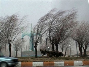 اخطار وزش باد شدید با سرعت 80 کیلومتر در استان مرکزی
